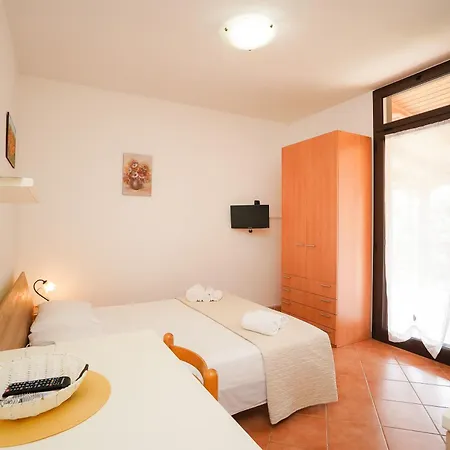 Casa Russo Fernando *
