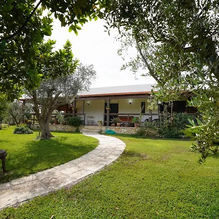 Casa Russo Fernando *