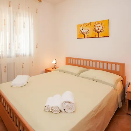 Casa Russo Fernando * Alimini